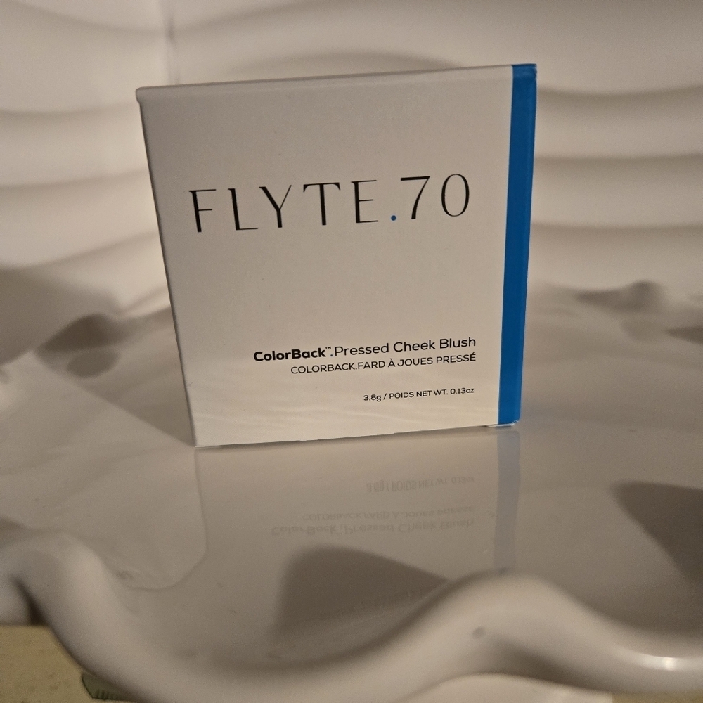 Flyte.70 ColorBack Pressed Cheek Blush In Linger